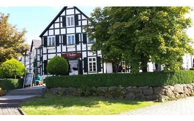 Einkehrmöglichkeit der Warsteiner Brauerei Plückers Hoff