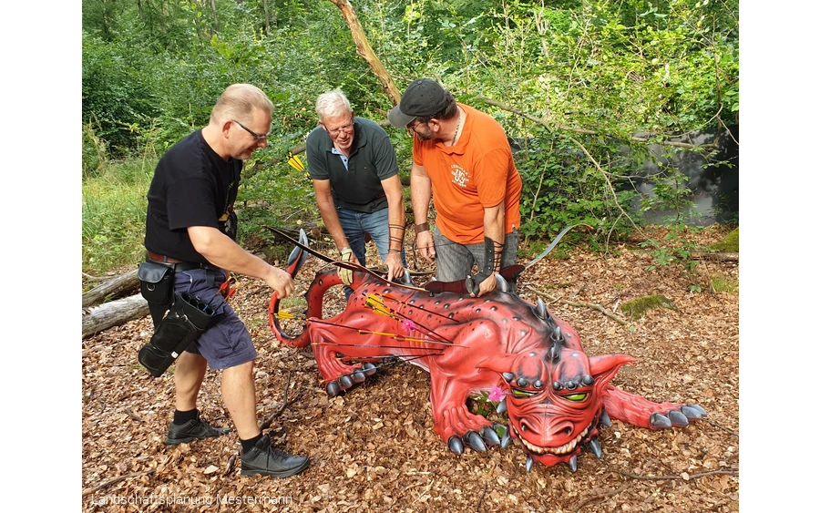 Bogenparcours Ziel roter Drache