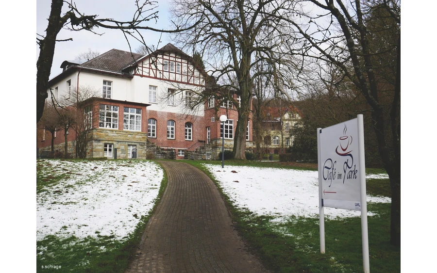 cafe im park.jpg