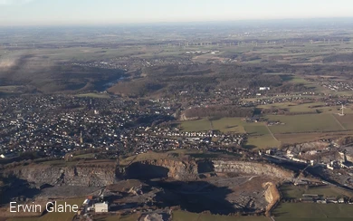 Steinbruch mit Blick auf Warstein