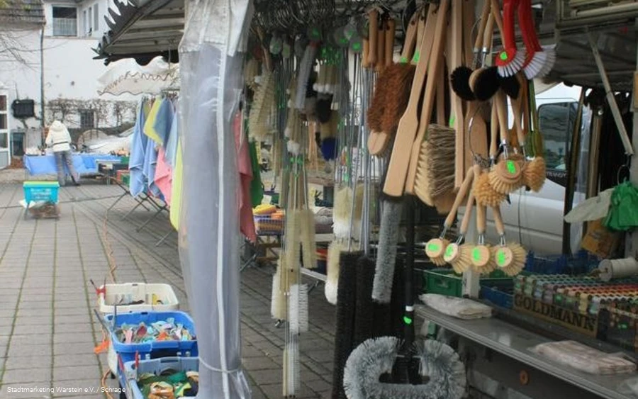 Stand auf dem Warsteiner Wochenmarkt Stand auf dem Warsteiner Wochenmarkt