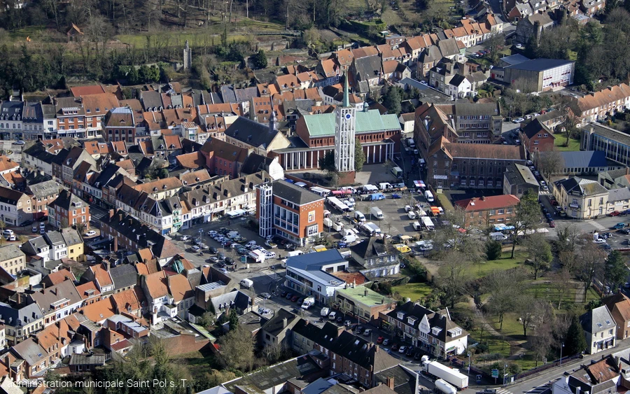 Luftbild Stadtzentrum Saint Pol s. T.