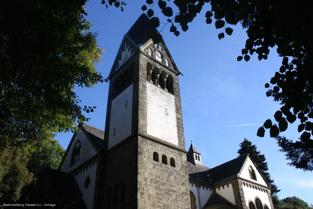 St. Elisabeth Kirche Suttrop (LWL Gelände) St. Elisabeth Kirche Suttrop (LWL Gelände)